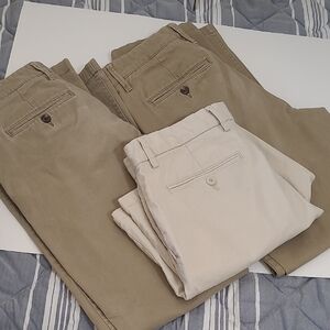 Goodfellow & Co Men's Khaki and Cream Chinos 33*32 Old navy Shorts 33